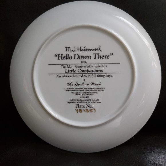 Hummel Hello Down There Collector Plate - Picture 2 of 2